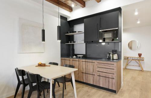 Les Corts Apartment | Diagonal Apartments by Olala Homes