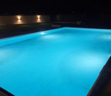 Nisava District Apartment | Diamona Lux Apartman 1