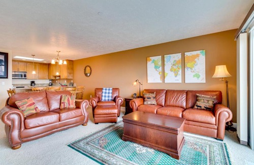 Rockaway Beach House | Diamond Beach Bungalow