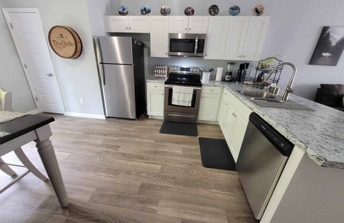Holly Ridge House | 'Diamond in the Ridge' Townhouse in Holly Ridge, North Carolina