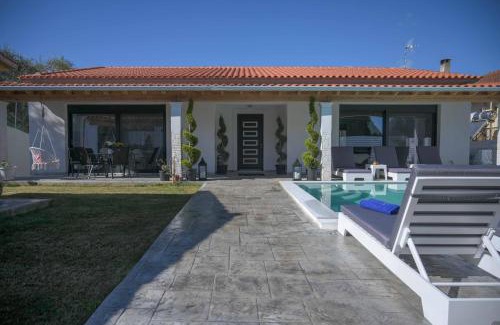 Notos Villa | Diamond Luxury Villa Corfu