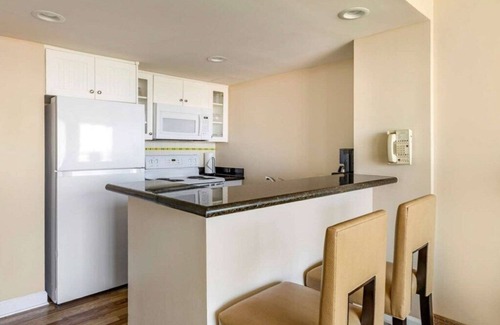 Northeast Virginia Beach Villa | Diamond Resorts Ocean Beach Club - 1 Bedroom Suite - No Balcony