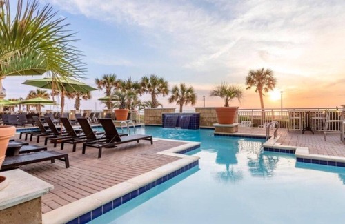 Northeast Virginia Beach Villa | Diamond Resorts Ocean Beach Club - 1 Bedroom Suite - No Balcony