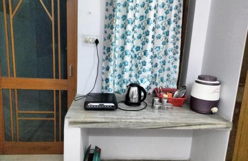 Jaipur District House | Diamond's Den