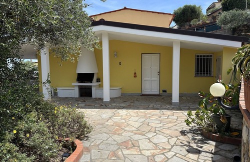 Diano Marina Villa | Diano Marina: villa with fantastic views!