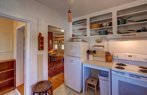 Ocracoke Cottage | Dicie's House - Classic Ocracoke Cottage on Historic Howard Street