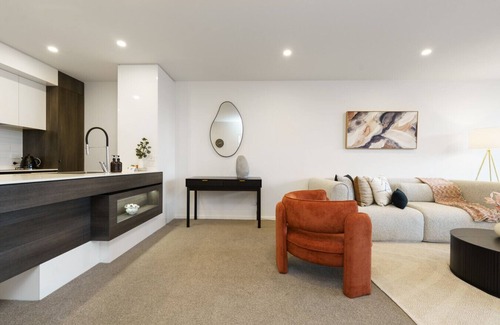 Dickson Apartment | Dickson Deluxe 2BR Apartment