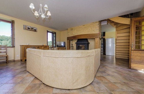 Campagnac-les-Quercy Villa | Dieudelotte is a beautiful authentic Quercy holiday house