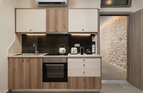 Old Town Apartment | Dimitra Apts Superior Suite with Terrace