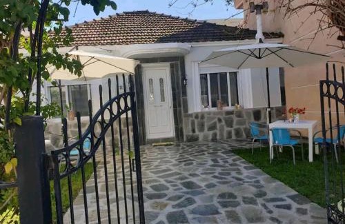 Nea Peramos House | Dimitri's house