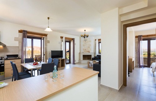 Geropotamos Villa | Dimokritos Villa I, a homestay experience