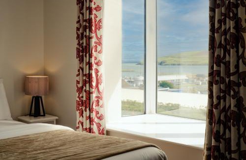 Dingle Bed & Breakfast | Dingle Harbour Lodge B&B