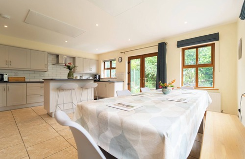 Dingle House | Dingle Holiday Let - New Town