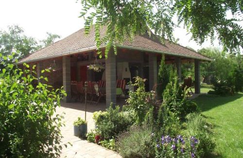 Bekesszentandras House | Dinnyelaposi Vendégház