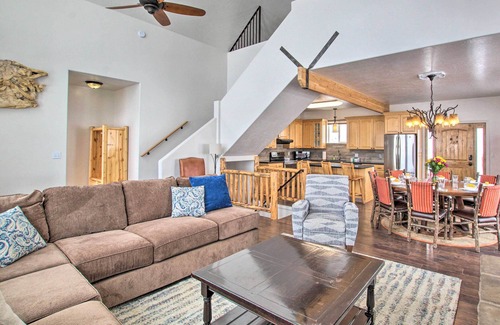 Sweetwater House | Dinosaur Point Lodge