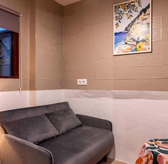 Peniscola Old Town House | Dios Esta Bien
