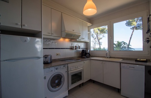 Alcudia Apartment | Direct beach access! Apartment for 4 people on the Bay of Alcudia