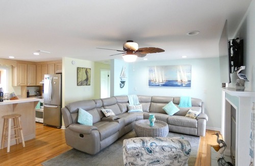 Alligator Point House | Direct Beach front-Pet Friendly-Immaculate, 3 Bedroom Oceanfront Paradise
