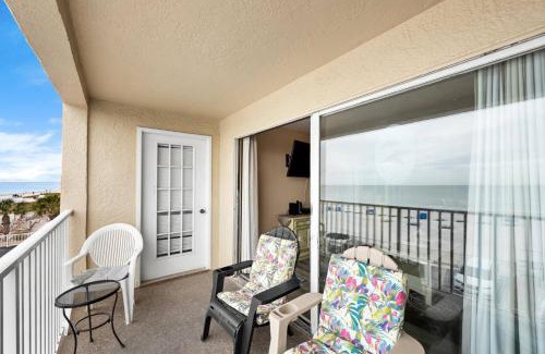 Madeira Beach Apartment | Direct Beach Front 3 Bedroom - Beach Place #208