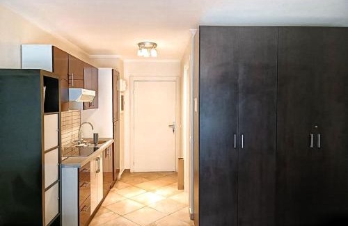 Beausoleil Apartment | Direct Monaco Studio devant piscine
