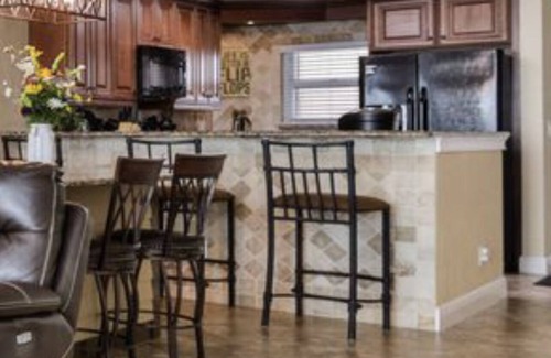 Daytona Beach Condo | Direct oceanfront Stunning sunrises Heated pool pets under 20lbs stay free.