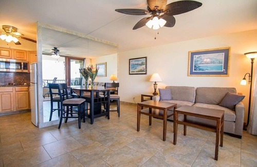 Honokowai Condo | Direct OCEANFRONT condo with AMAZING VIEWS, Near several BEACHES!