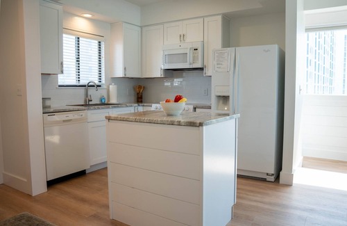 Holiday Isle Condo | Directly on the beach!