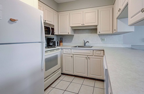 Golden Beach Condo | Directly on the Gulf - Unit 1 - 3 Bedroom - Ground Floor - Sleeps 6