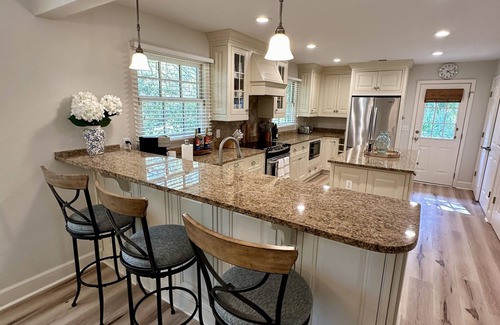 Sea Pines House | DISCOUNTED FALL RATES! Private Sea Pines Home w Large Deck. Great for couples!