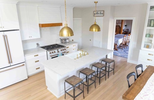 Townsite House | DISCOUNTED rates in September! Book a fall getaway