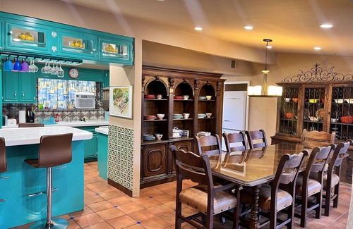 Hermosa Village House | DISCOUNTED RATES! PRIVATE ESTATE SHORT WALK TO DISNEY POOL/SPA 4 MIN TO CON CRT