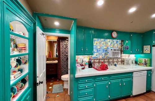 Hermosa Village House | DISCOUNTED RATES! PRIVATE ESTATE SHORT WALK TO DISNEY POOL/SPA 4 MIN TO CON CRT