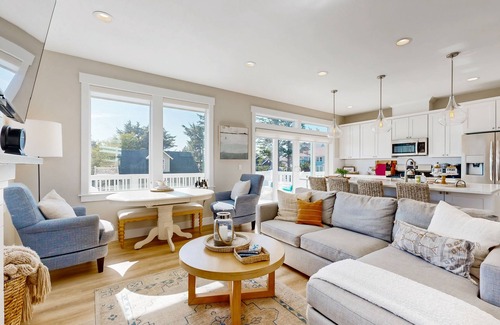 Nelscott House | Discover Coastal Bliss: Your Perfect Retreat Awaits in Lincoln City