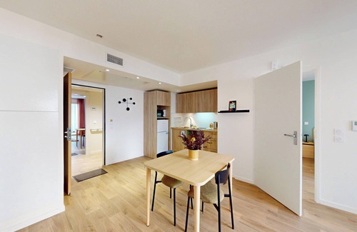 Asnieres-sur-Seine Apartment | Discover our Oya coliving near Paris. Furnished private units with shared spaces