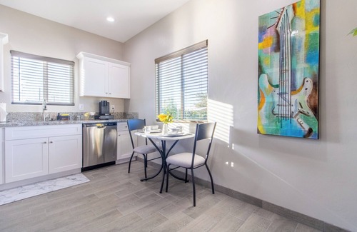 South Park House | Discover Stylish Comfort at Casa Moderna – Your Perfect Tucson Getaway!