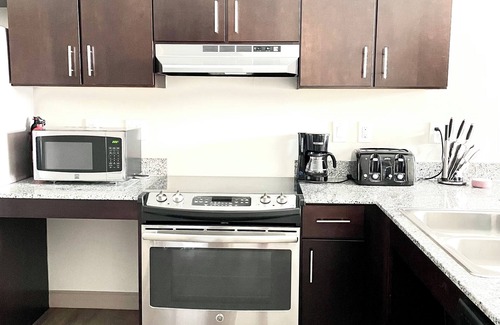 Uptown District Apartment | Discover Two Bedroom Apt Downtown in Columbus
