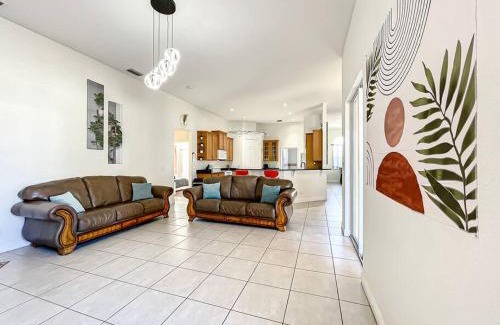 Port Saint Lucie House | Discover Your Oasis: Tropical Haven in Central PSL