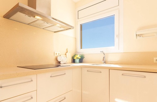 El Roc de Sant Gaieta Apartment | Disfruta de vistas impresionantes en primera línea