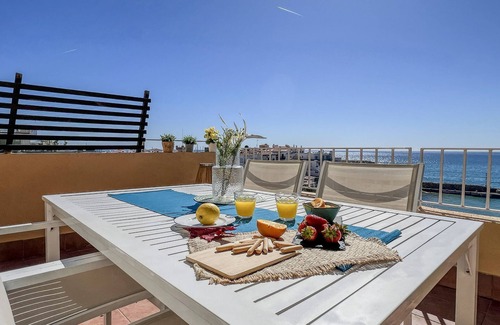 El Roc de Sant Gaieta Apartment | Disfruta de vistas impresionantes en primera línea