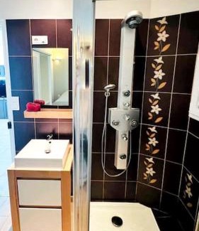 Thorigny-sur-Marne Apartment | Disney & Paris pour 2 personnes.