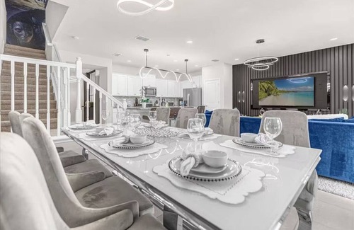 Davenport House | Disney Retreat w/Pool & Themed Rooms