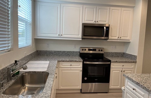 Lacy House | Disneyland New condo3 BD 3.5BA 2Car 1900sqft EV2charger