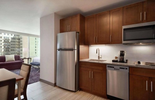 South Loop House | Distinctive suites in downtown Chicago
