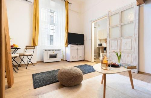 Krisztinavaros Apartment | Dizsu's 2