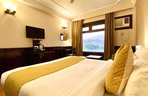 Haridwar Hotel | DLS Park Grace