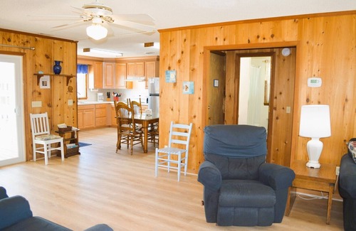 Holden Beach House | Do-Little Dock - Great Deep-Water Canal Home!