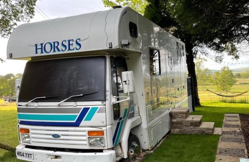 Cockermouth House | Dobbin the horse box in The Lake District