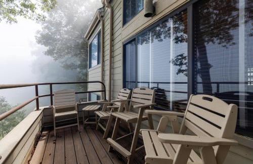 Wintergreen House | Dobie 48 with Wintergreen Advantage