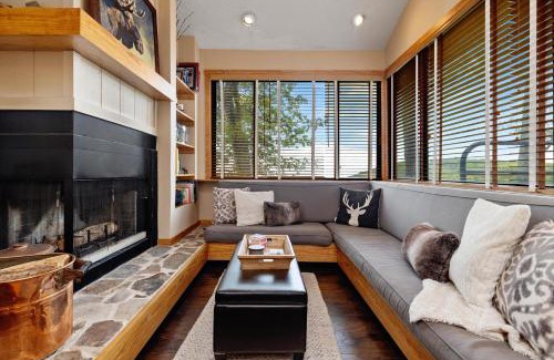Wintergreen House | Dobie 48 with Wintergreen Advantage
