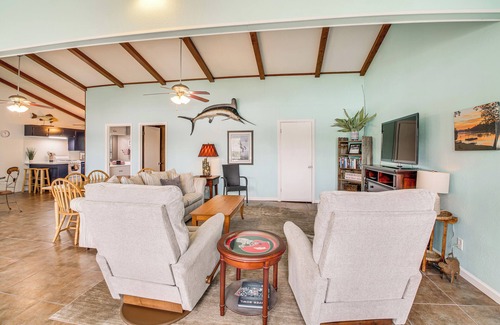 Hot Springs House | Dock & Lake Access: Tranquil Home in Hot Springs